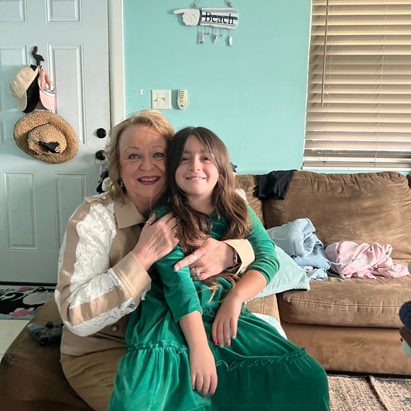 Meet your Posher, Kathleen - Picture 2 of 5